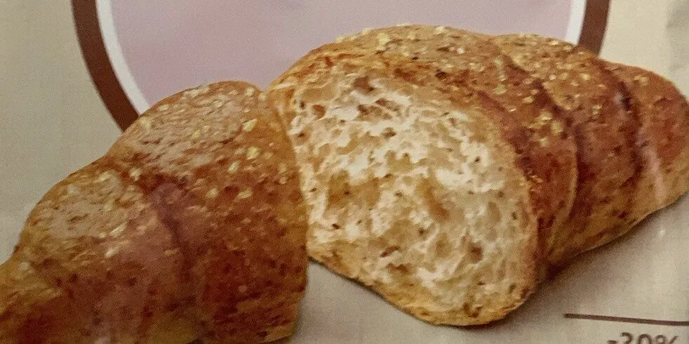 Croissant con zucchero di canna grezzo