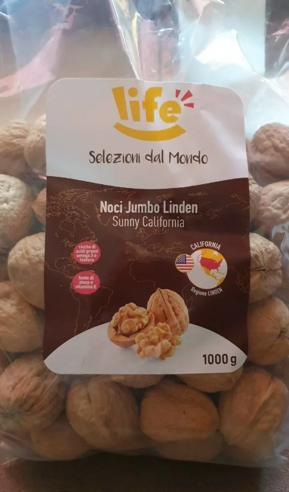 Noci in guscio sbiancate