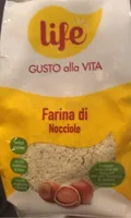 Farina di nocciole