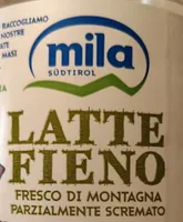 Latte fieno fresco