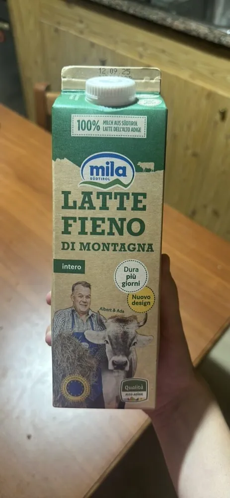 Latte fieno