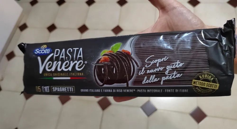 Spaghetti riso venere