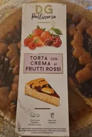 Torta con crema ai frutti rossi