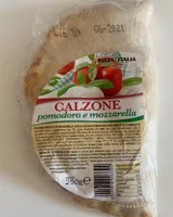 Calzone pomodoro e mozzarella