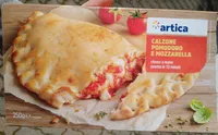 Calzone pomodoro e mozzarella