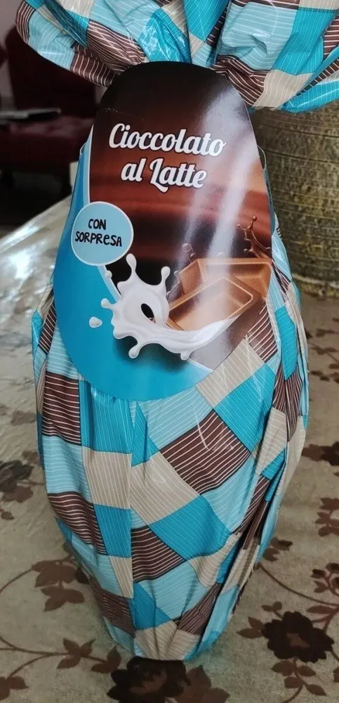 UOVO DI CIOCCOLATO AL LATTE
