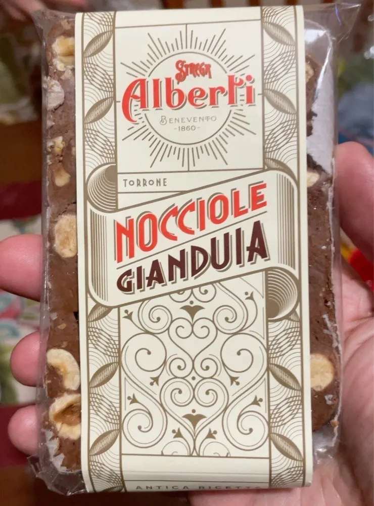 Torrone nocciole e gianduia