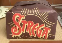 Panettone farcito con crema al cioccolato strega