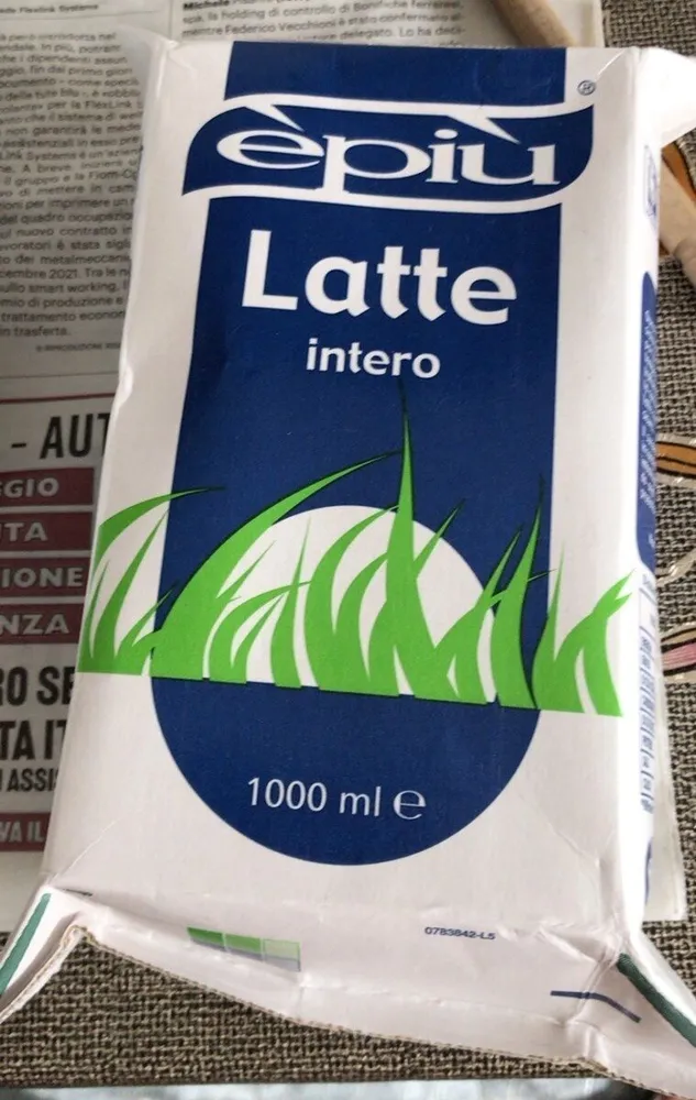 latte intero