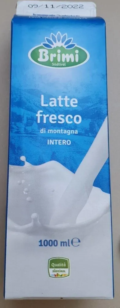 Latte fresco di montagna intero
