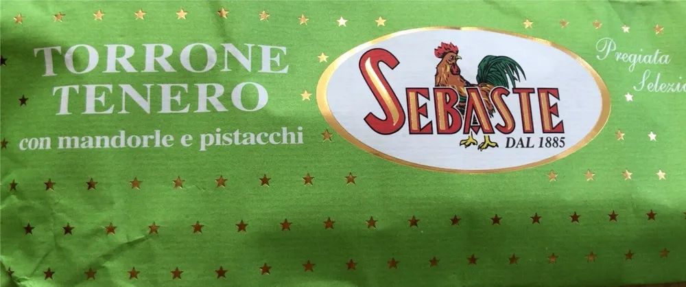 Torrone tenero con mandorle e pistacchi