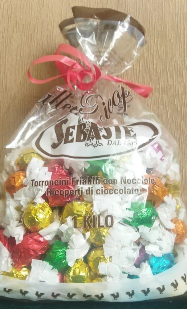 Torroncini friabili con Nocciole ricoperti di cioccolato