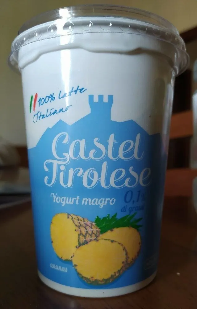 Yogurt magro all'ananas