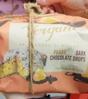 Colomba con pere e gocce di cioccolato fondente