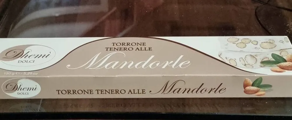 Torrone tenero alle mandorle