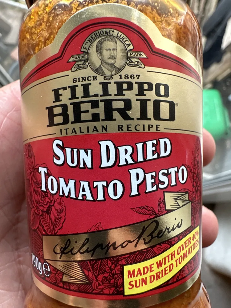 Sun dried dried tomato pesto