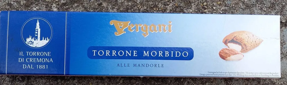 Torrone morbido alle mandorle