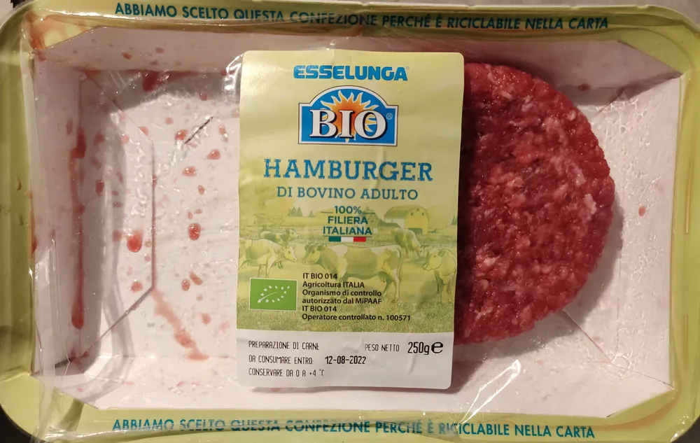 Hamburger di bovino adulto