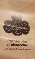 Profiteroles al pistacchio