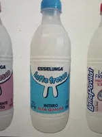 Latte fresco intero alta qualità