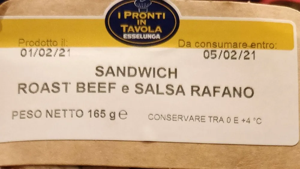 Sandwich roast beef e salsa di rafano