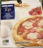 Pizza margherita con pomodorini