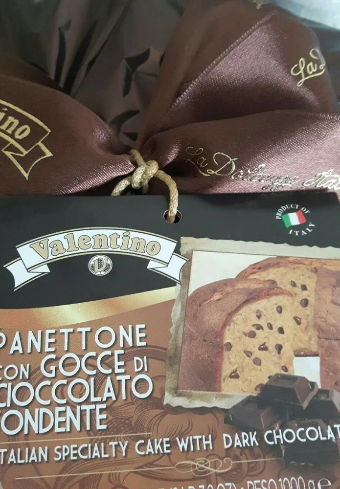 Panettone con gocce Di cioccolato fondante