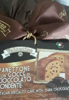 Panettone con gocce Di cioccolato fondante