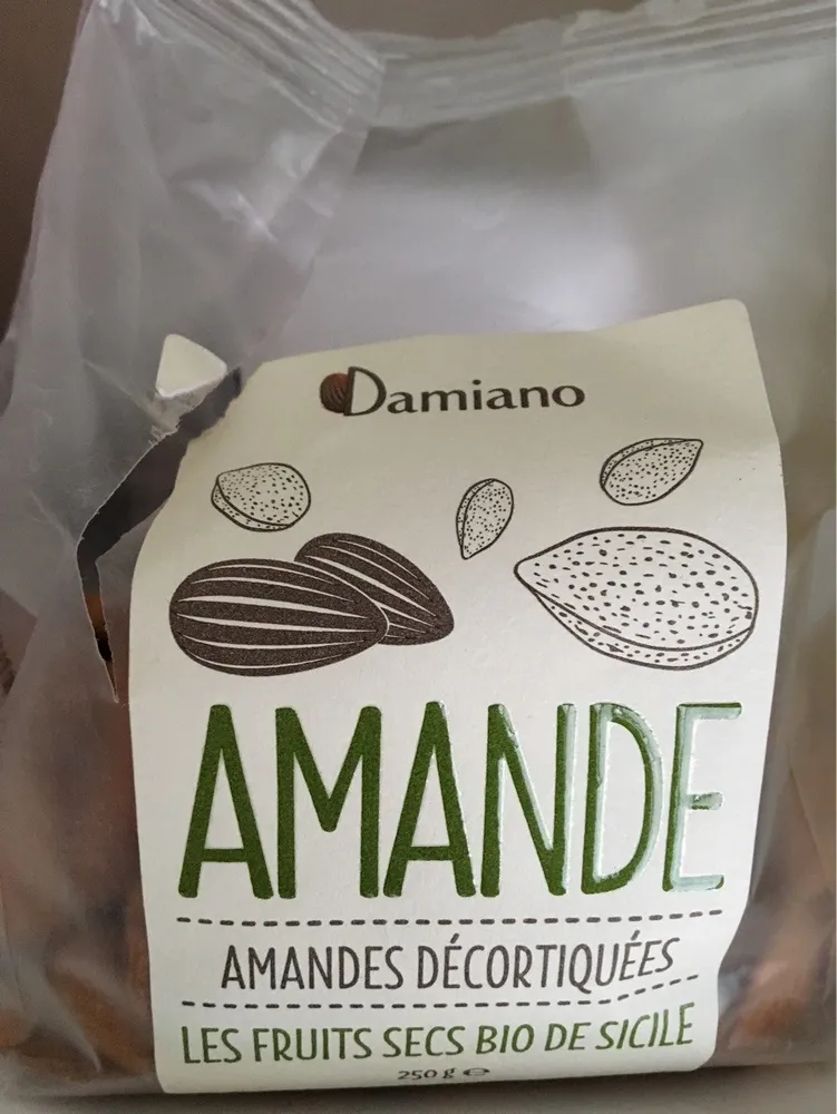 Amandes Decortiquees