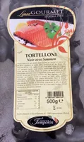 Tortelloni noir avec saumon