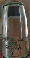 Acqua bracca leggermente frizzante
