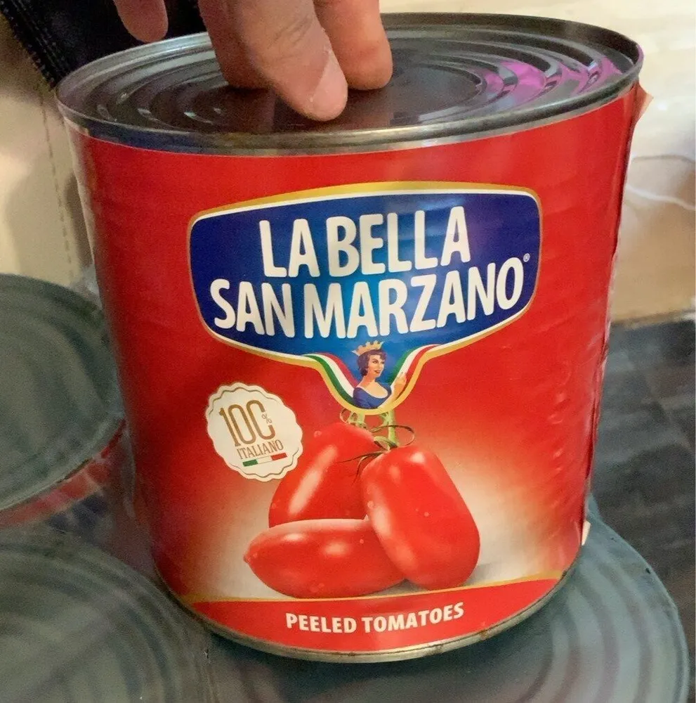 Peeled tomatoes