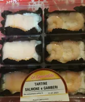 Tartine salmone e gamberi