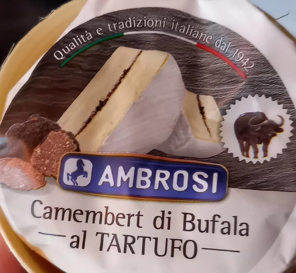 Camembert di bufala al tartufo