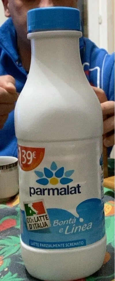 Latte parzialmente scremato