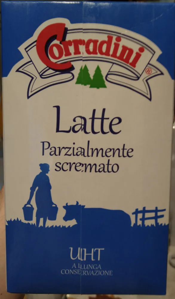 Latte parzialmente scremato UHT