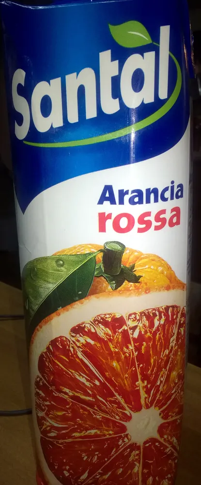 Bevanda a base di succo di arancia rossa