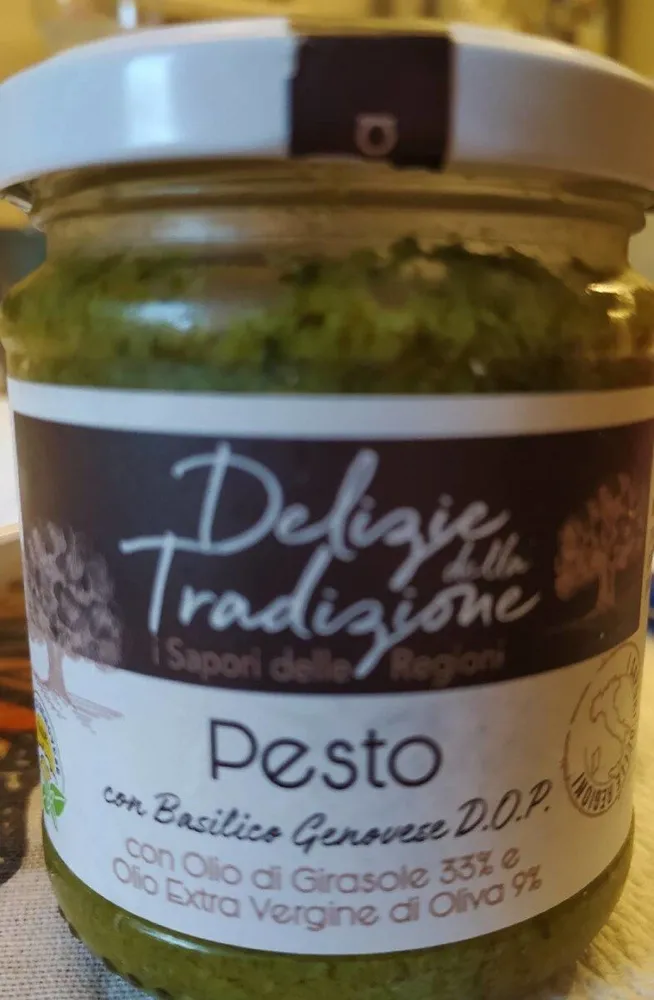 Pesto con basilico Genovese