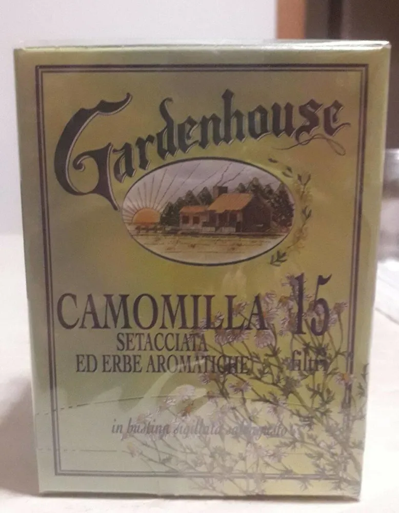 Camomilla setacciata ed erbe aromatiche