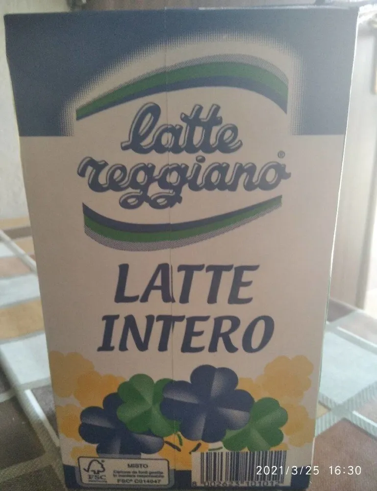 Latte intero