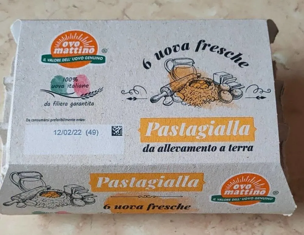 Uova fresche a pasta gialla