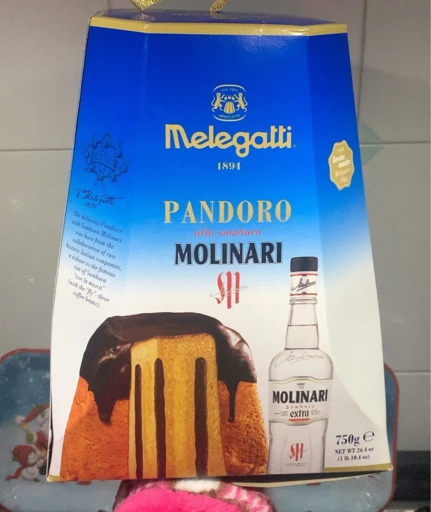Pandoro alla sambuca molinari