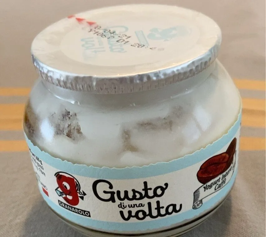 Yogurt intero caffe