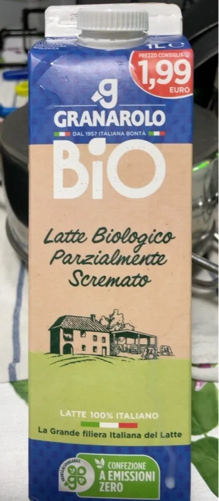 Latte bio parzialmente scremato