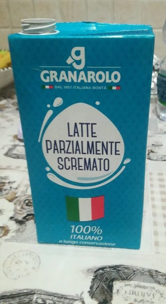Latte parzialmente scremato