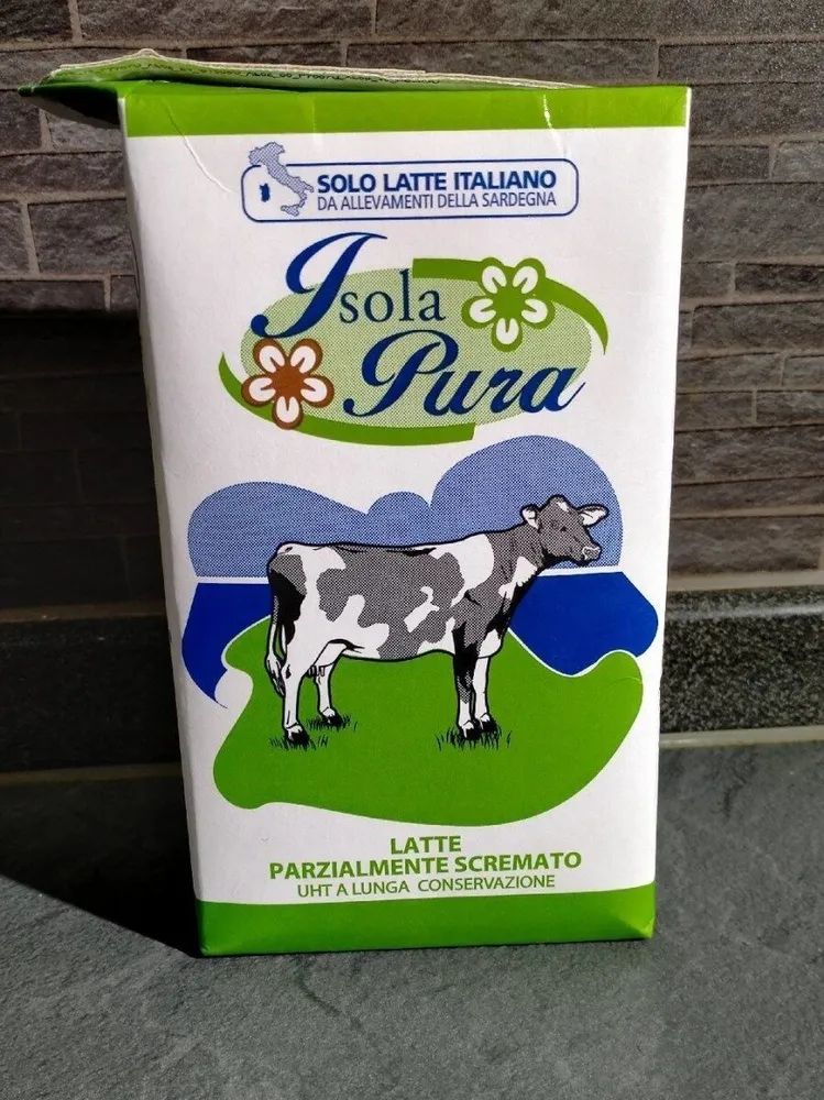 Latte parzialmente scremato UHT