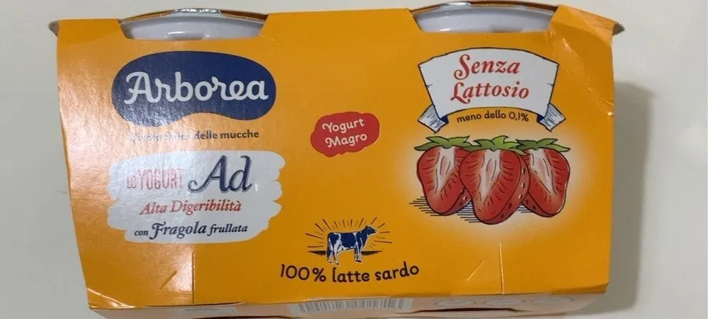 Yogurt ad alta digeribilità con fragola frullata