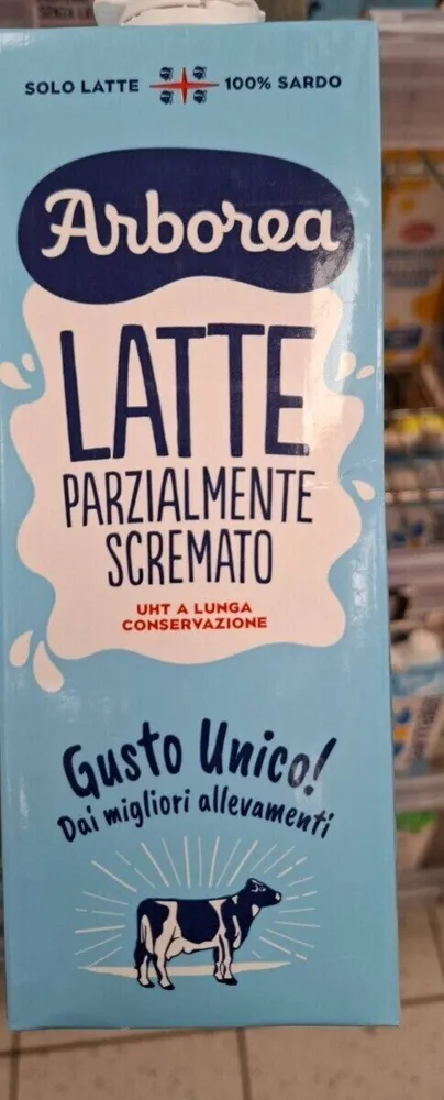 Latte parzialmente scremato