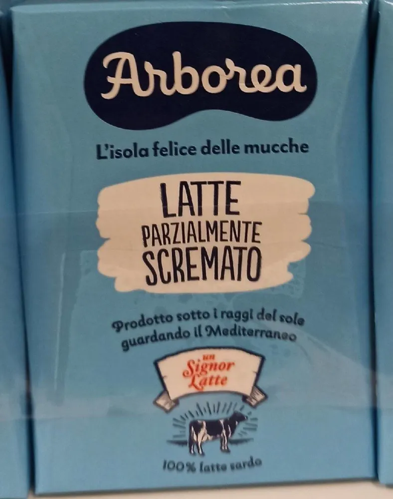 Latte parzialmente scremato