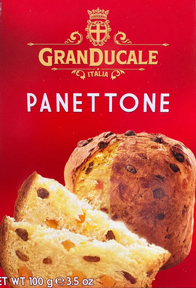 Panettone - Brioche italienne à base de raisins secs et d'écorces d'orange confites